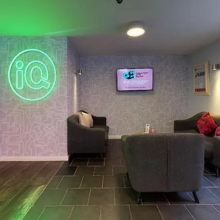 For Students Only - Iq Leeds In Centre