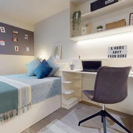 Apartment For Students Only - Iq 20 Min To Centre *