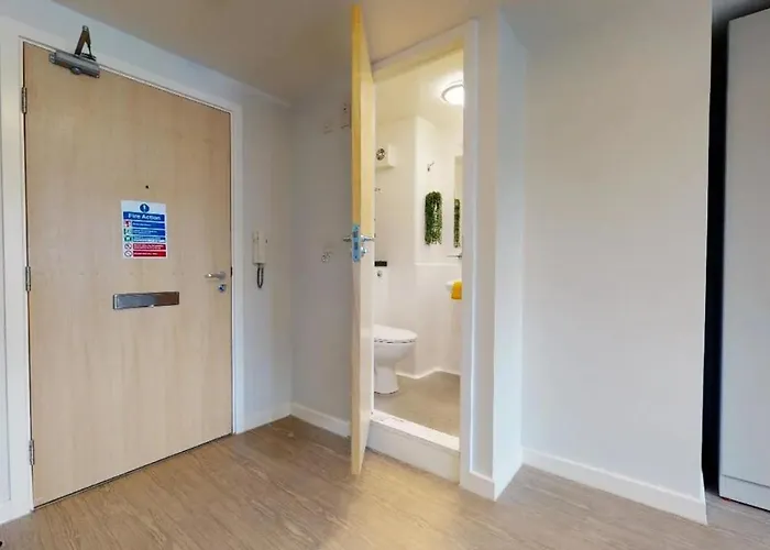 Apartment For Students Only - Iq In Centre